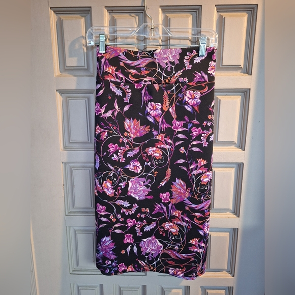 Gorgeous Plus SzXXL Thalia Soda Straight Skirt Elastic Waist Black/Pink Floral - Picture 1 of 11